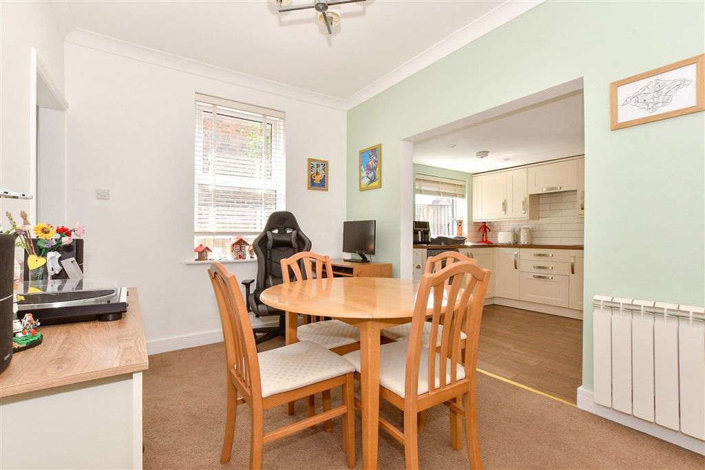 Property photo 1 of 9 Dining Area