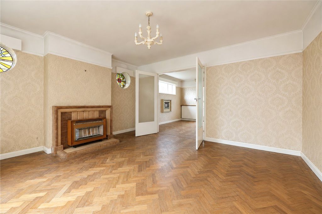 Property photo 3 of 19 Picture No. 16