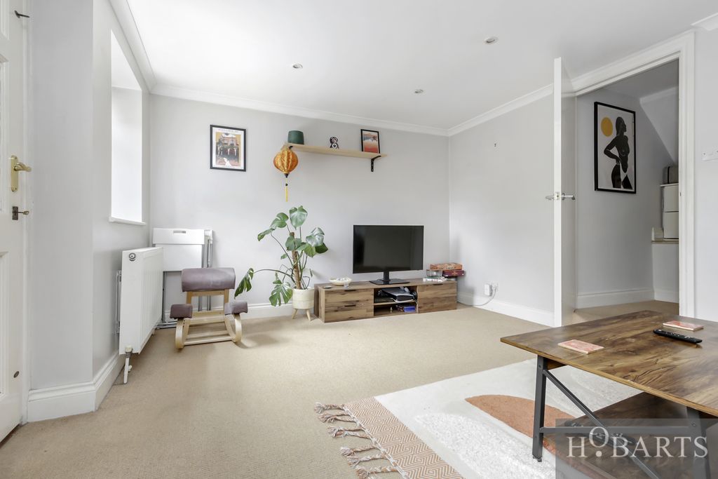 Property photo 2 of 14 Gallery
