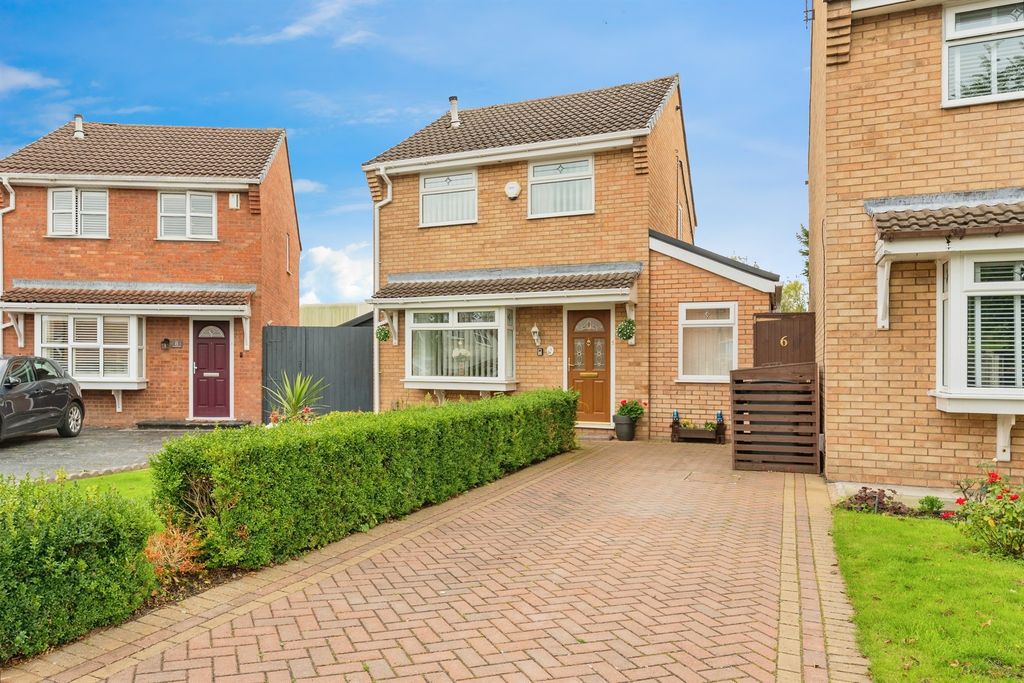 Property photo 1 of 17