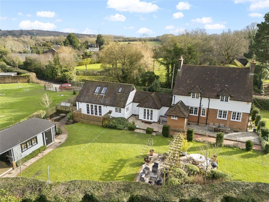 Property photo 3 of 37 Picture No. 03