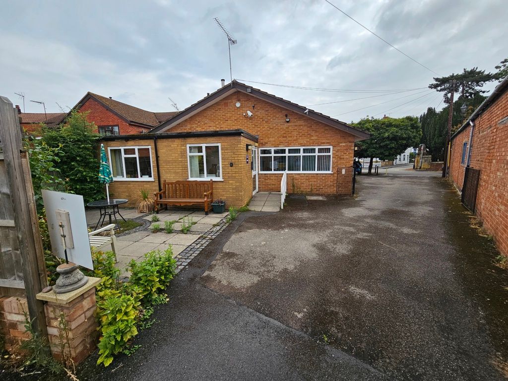 Property photo 3 of 17 Photo 4