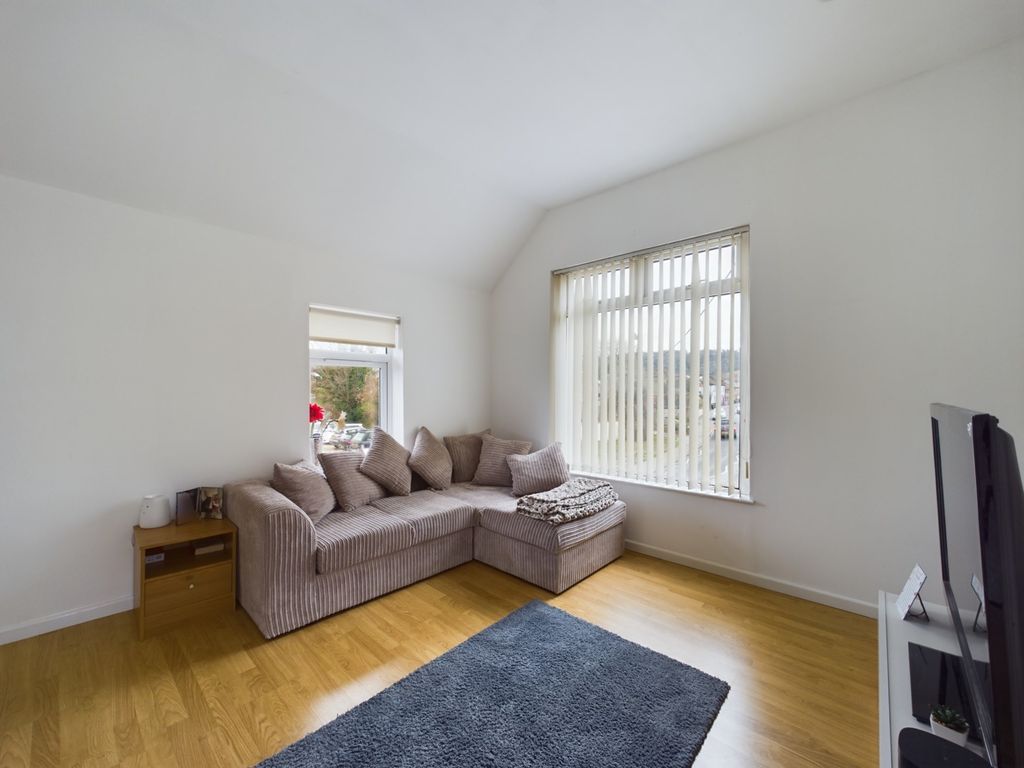 Property photo 3 of 7 2124-Hr-3