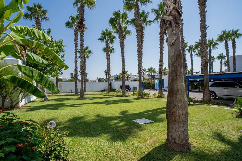 Property photo 3 of 35