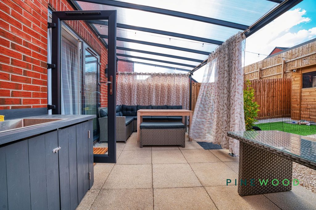 Property photo 2 of 18 Patio