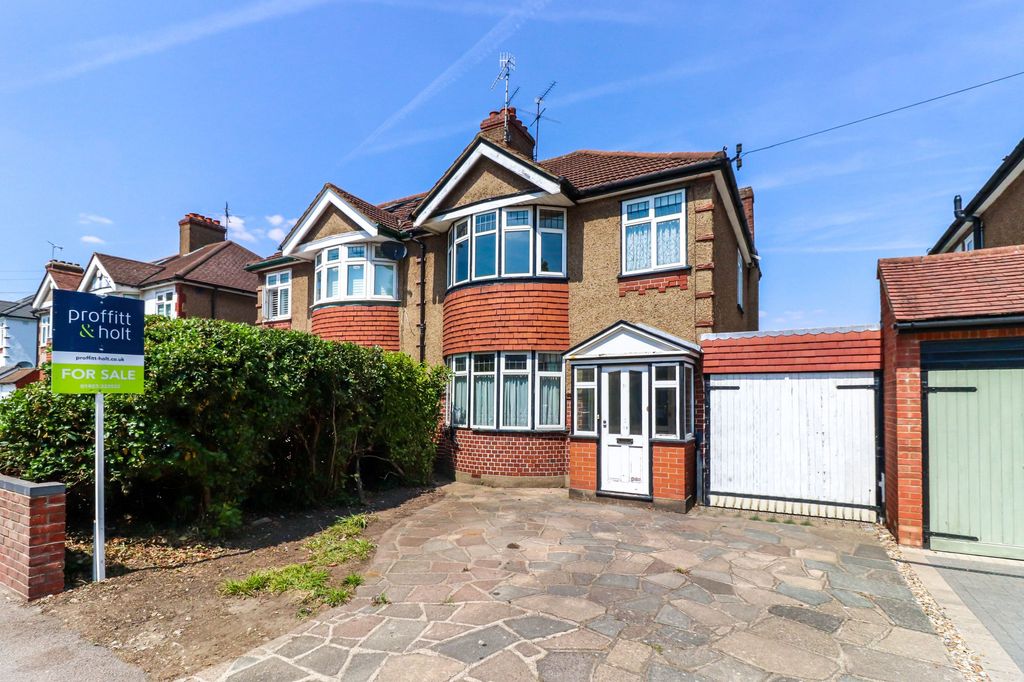 Property photo 1 of 16