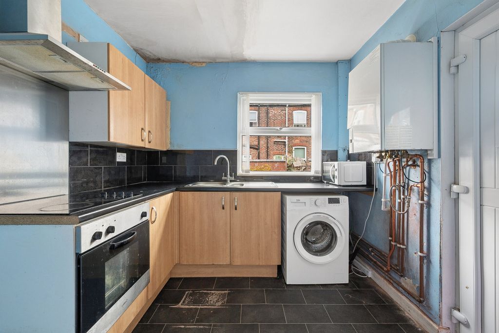 Property photo 3 of 17