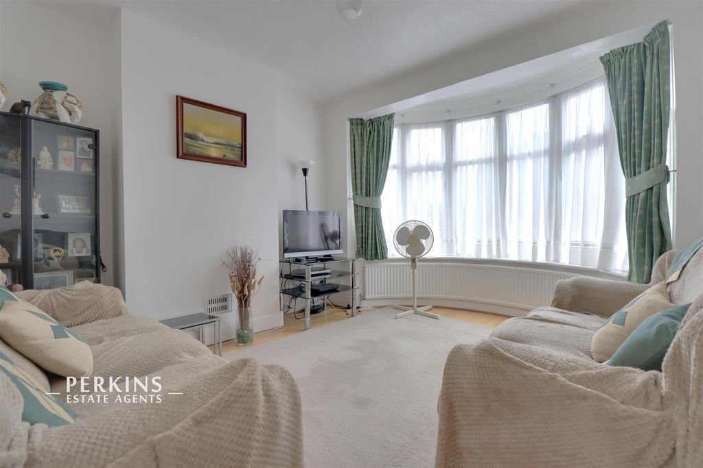 Property photo 3 of 9 Rec.Jpg