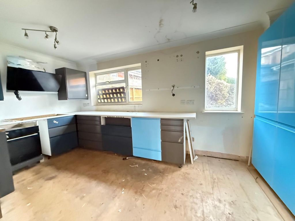 Property photo 3 of 10 3.Jpg