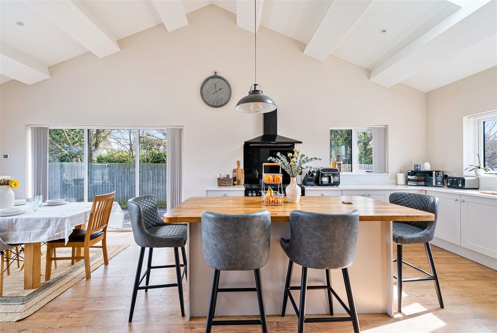 Property photo 2 of 36 Dsc00002.Jpg