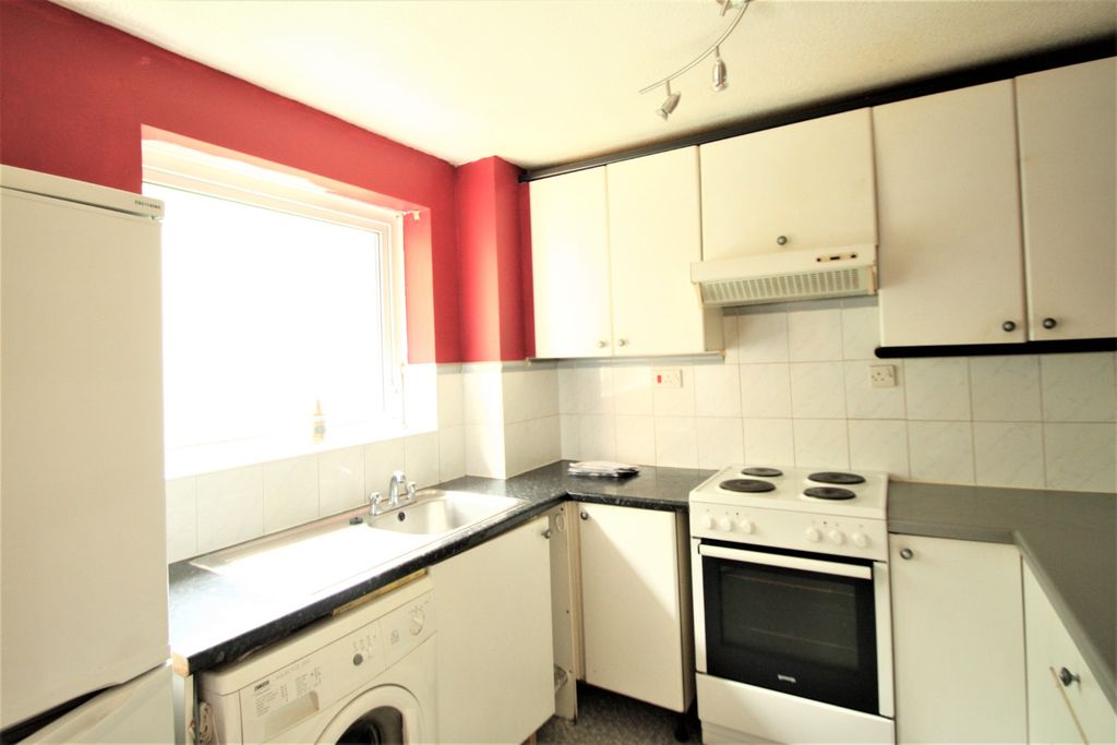 Property photo 3 of 5 1096913