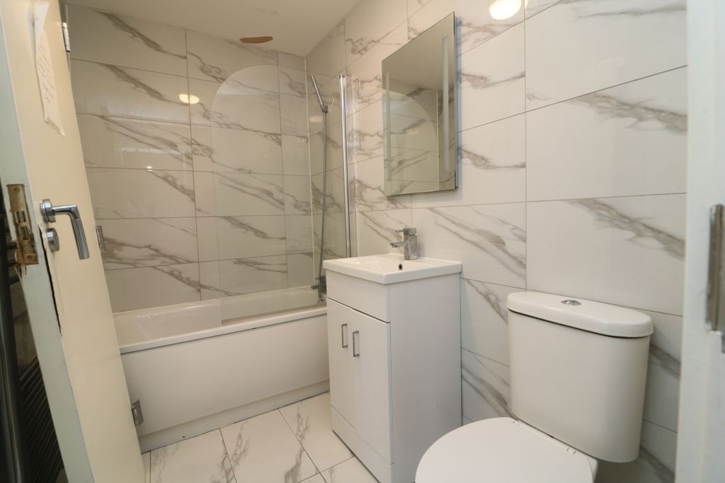 Property photo 3 of 3