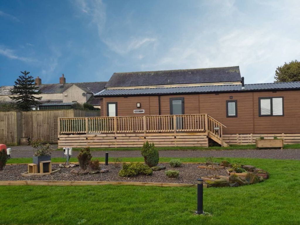 Property photo 2 of 8