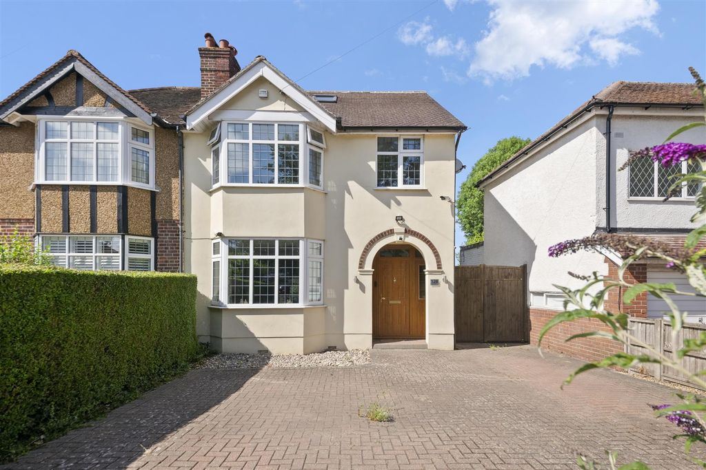 Property photo 1 of 31