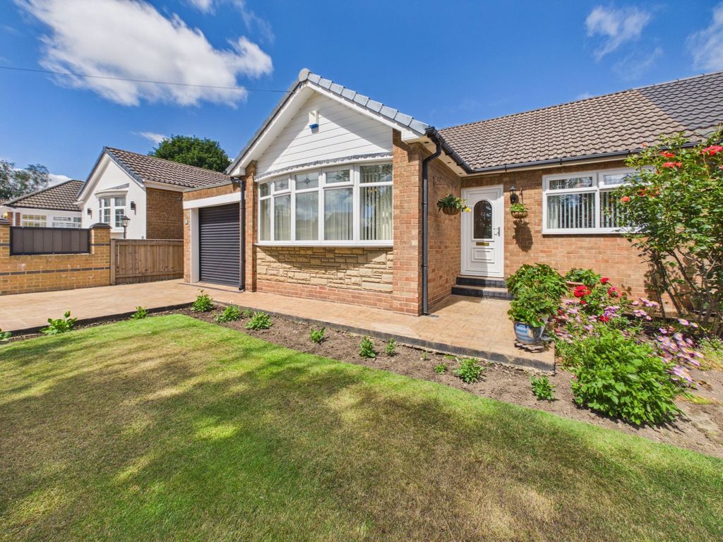Property photo 1 of 11 External