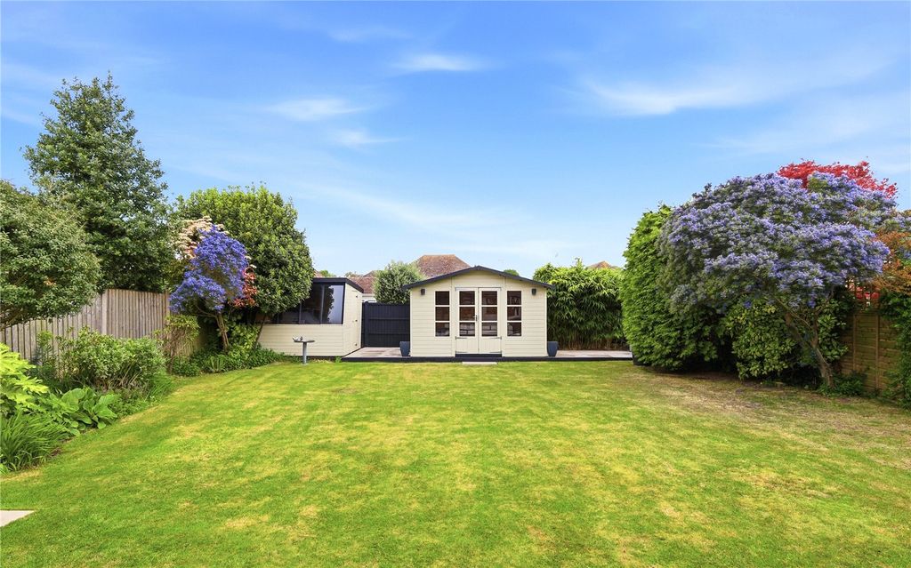 Property photo 3 of 26 Picture No. 05