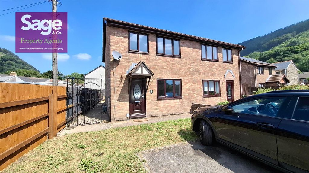 Property photo 1 of 26