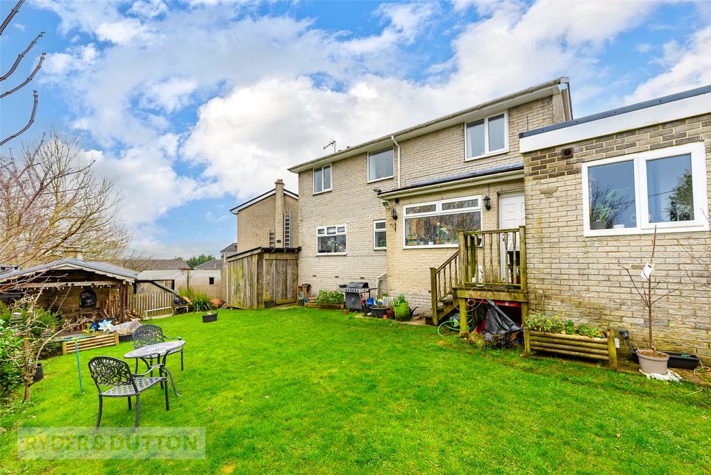 Property photo 2 of 27 Picture No. 33