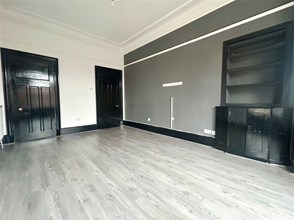 Property photo 3 of 10 Picture No. 06