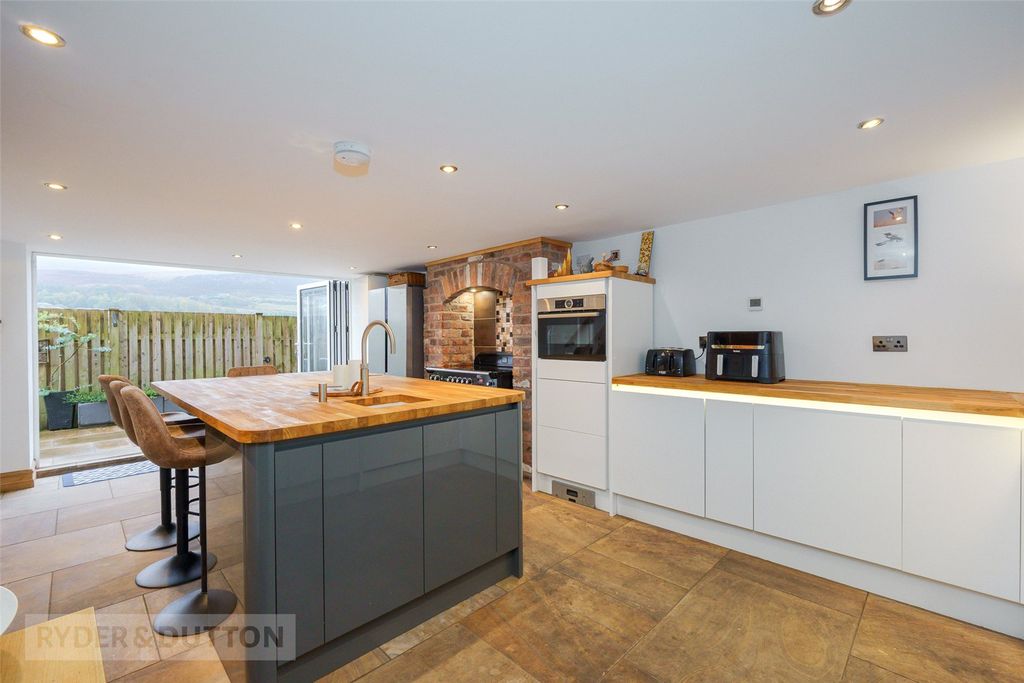 Property photo 3 of 22 Kitchen Diner