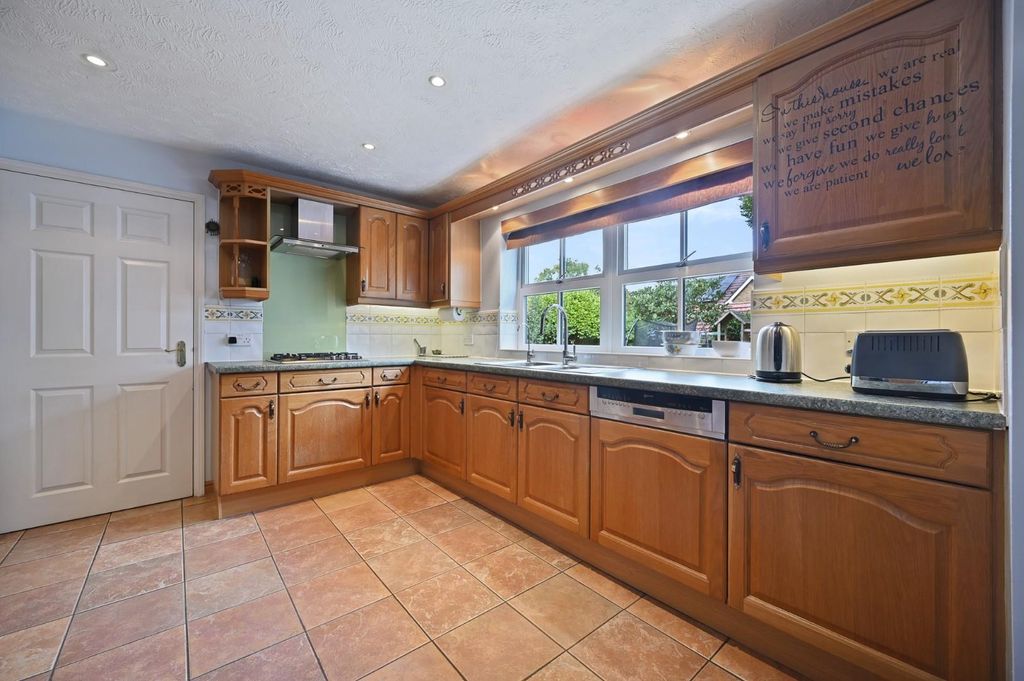 Property photo 3 of 15