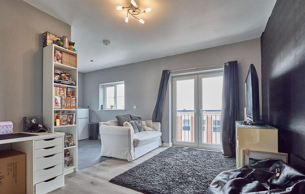 Property photo 2 of 8 Open Plan Living/Dining/Kitchen