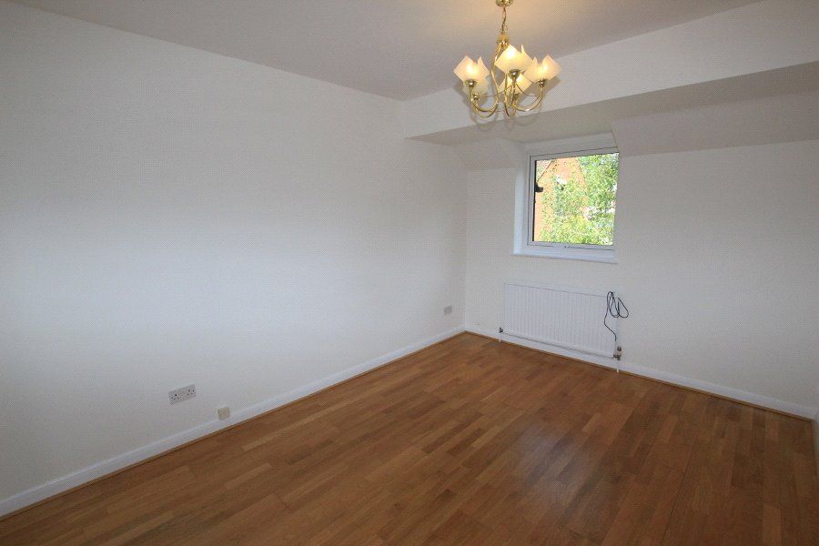 Property photo 1 of 11 Picture No. 02