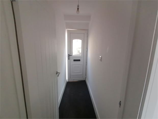 Property photo 2 of 12 Hallway
