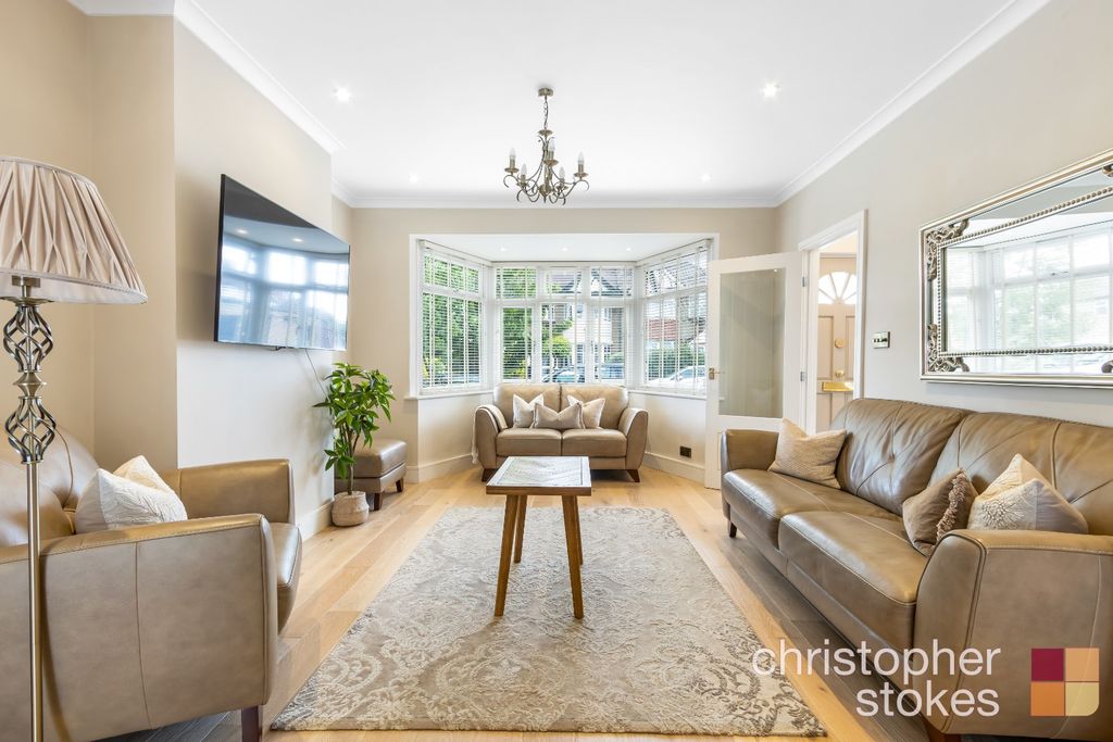 Property photo 2 of 20 4190124