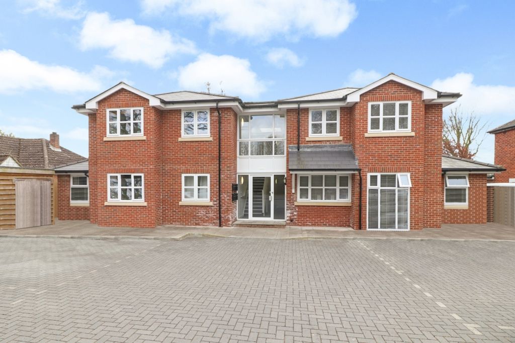 Property photo 1 of 12