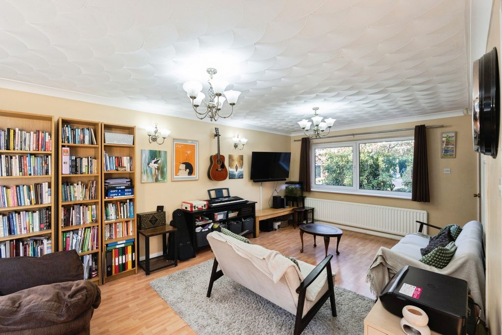 Property photo 2 of 21 Pbox-Img.Jpg