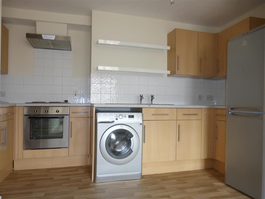 Property photo 3 of 6 Kitchen