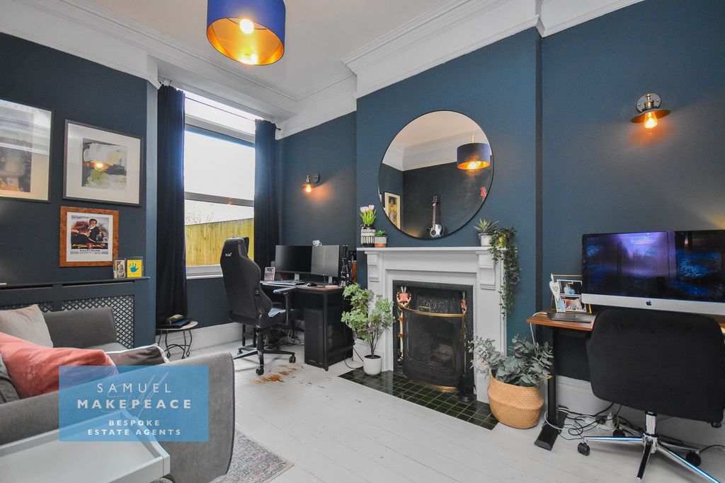 Property photo 3 of 27 Gallery