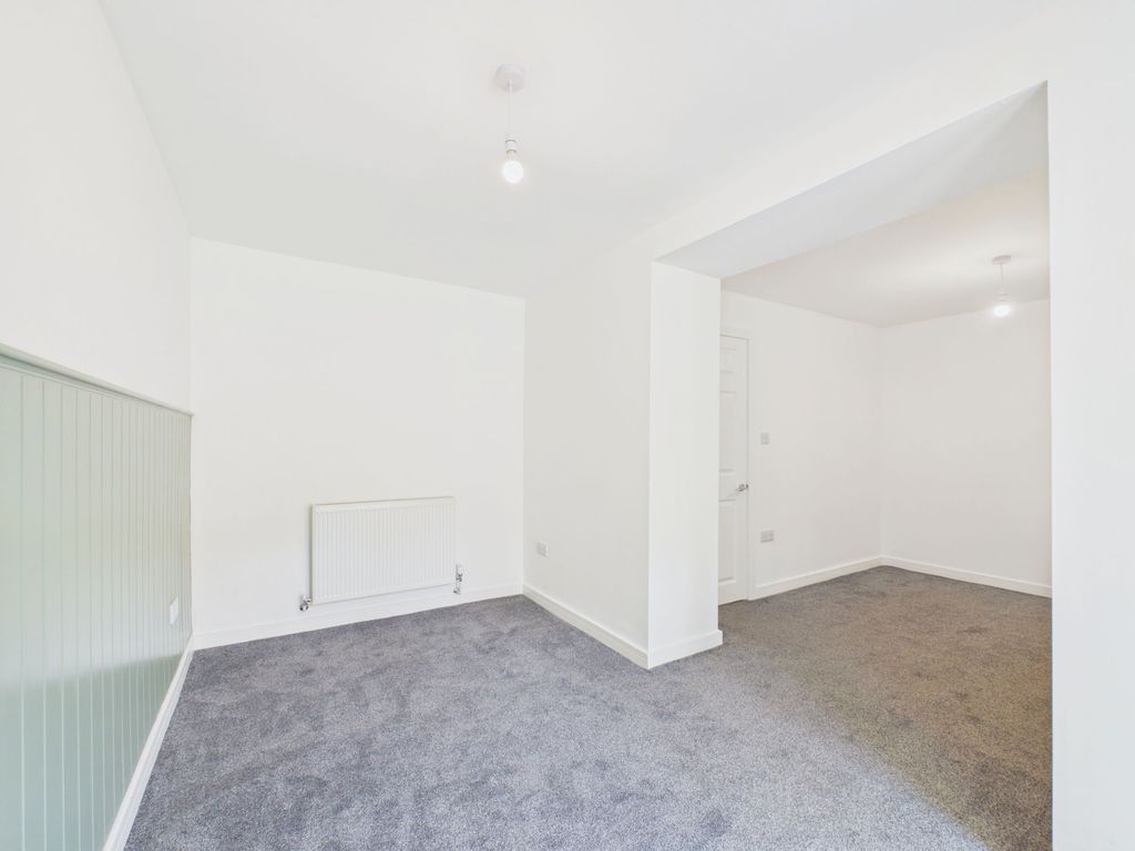 Property photo 2 of 44