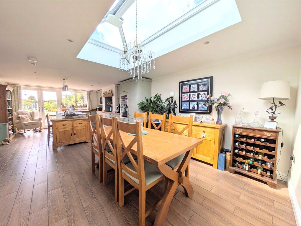 Property photo 3 of 29 Picture No. 72