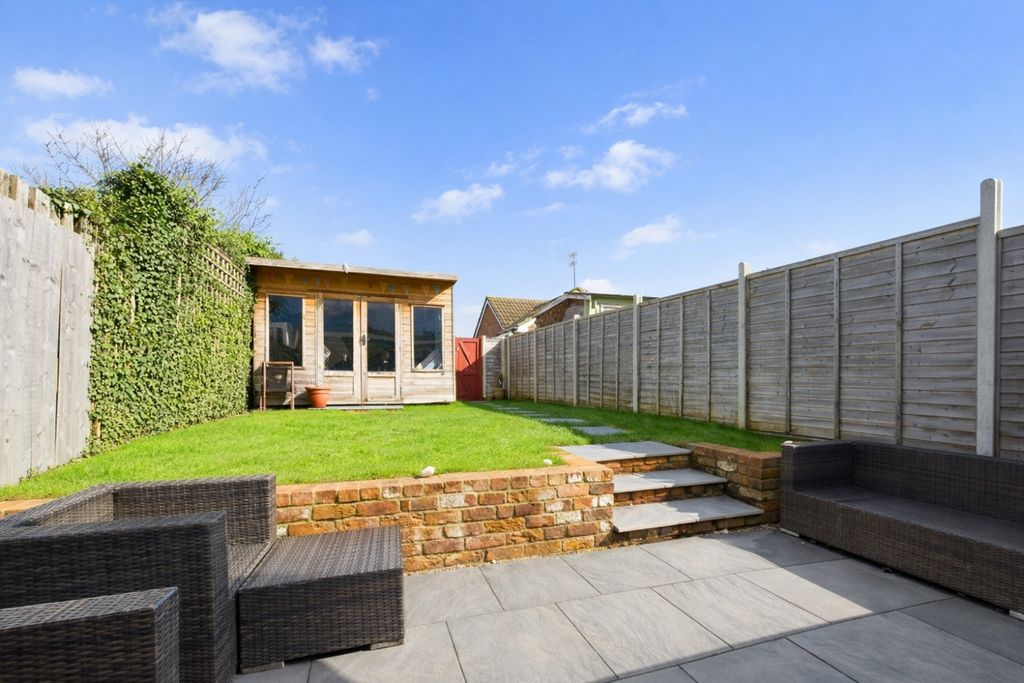 Property photo 3 of 9 Sunny Garden With Rattan Furniture And Shed