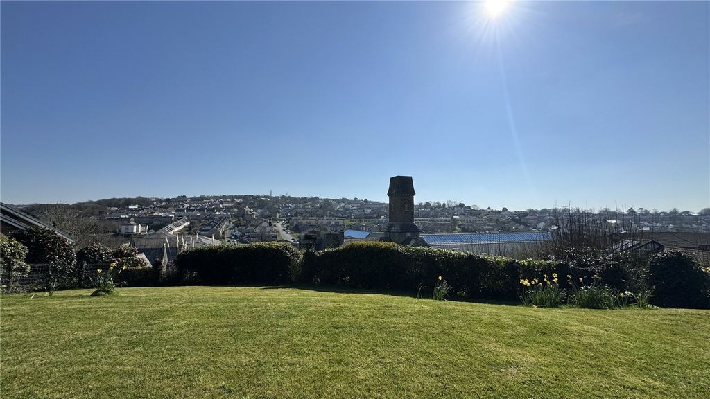 Property photo 2 of 17 Picture No. 09