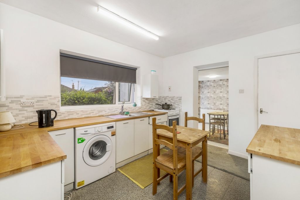 Property photo 3 of 21 93 Langwith Gardens (Holbeach)-17