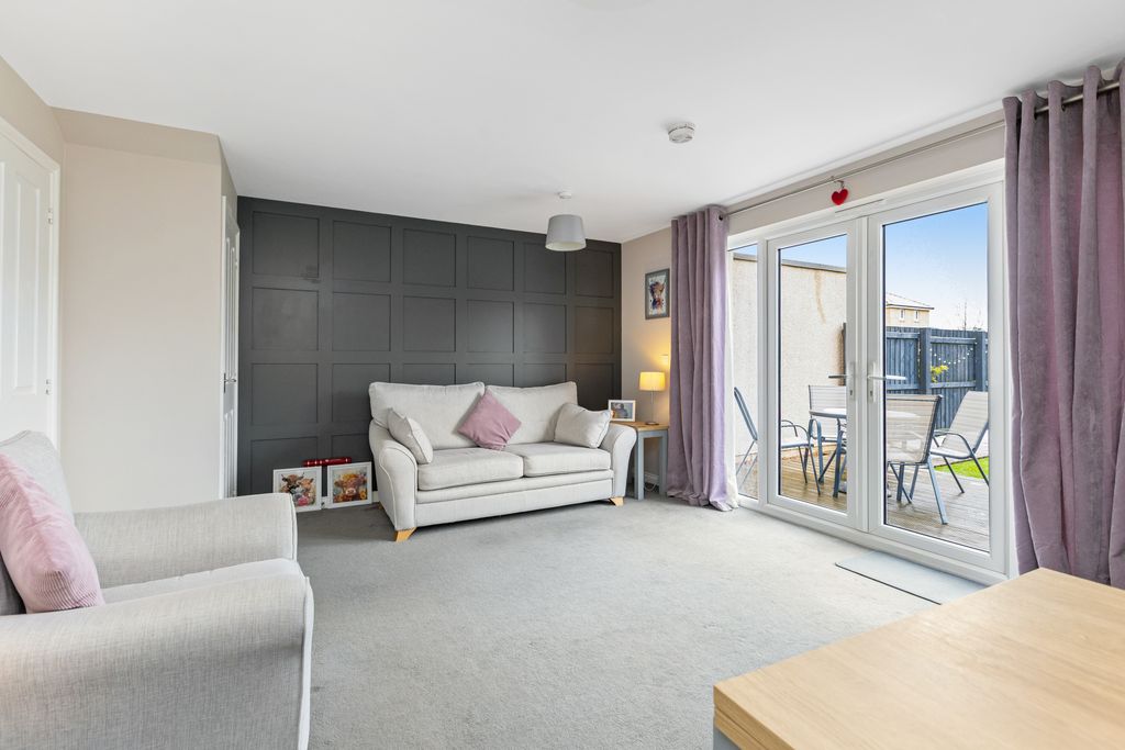 Property photo 2 of 21 Property Image 2