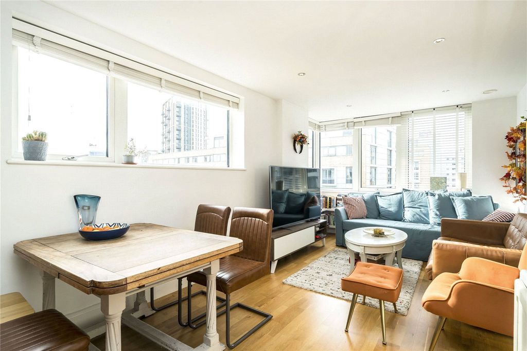 Property photo 2 of 7 Picture No. 11