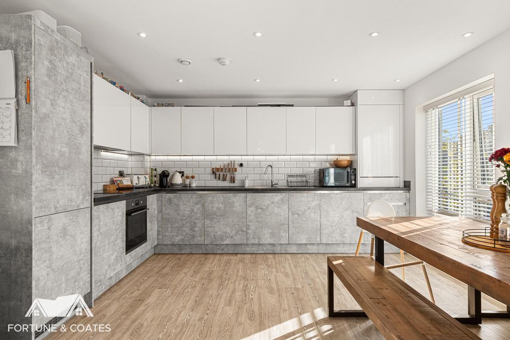 Additional image 4 of 2 bed flat for saleCoulter House, Great Ley Road, Newhall, Harlow CM17