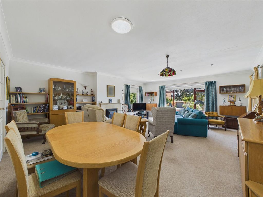 Property photo 2 of 24 Cam03972G0-Pr0440-Still007.Jpg