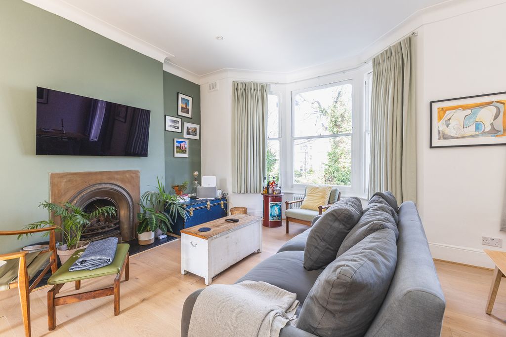 Property photo 1 of 24