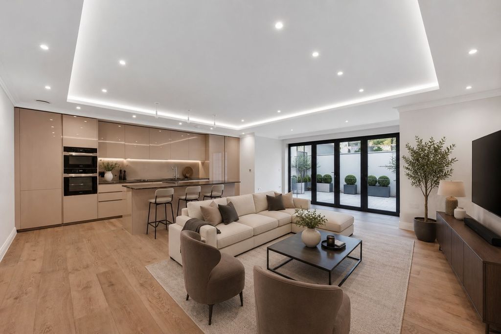 Property photo 2 of 15 CGI Furniture Lounge