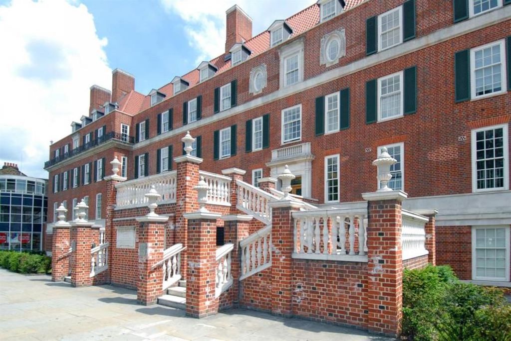 Property photo 1 of 5