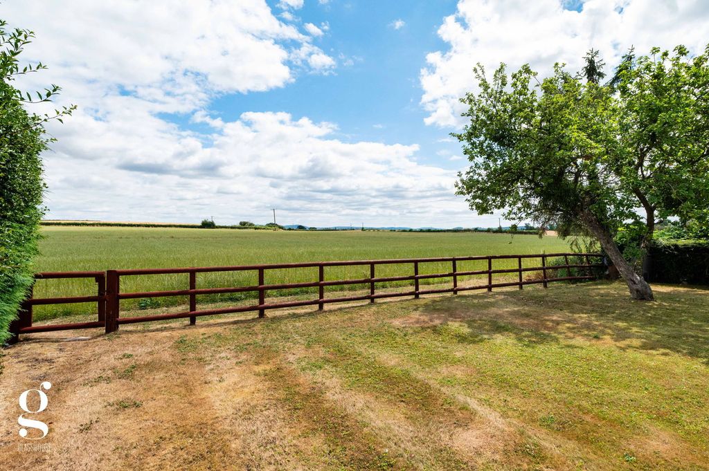 Property photo 3 of 26