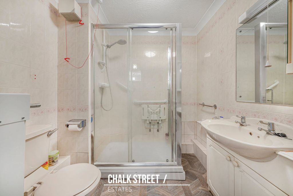 Property photo 2 of 30