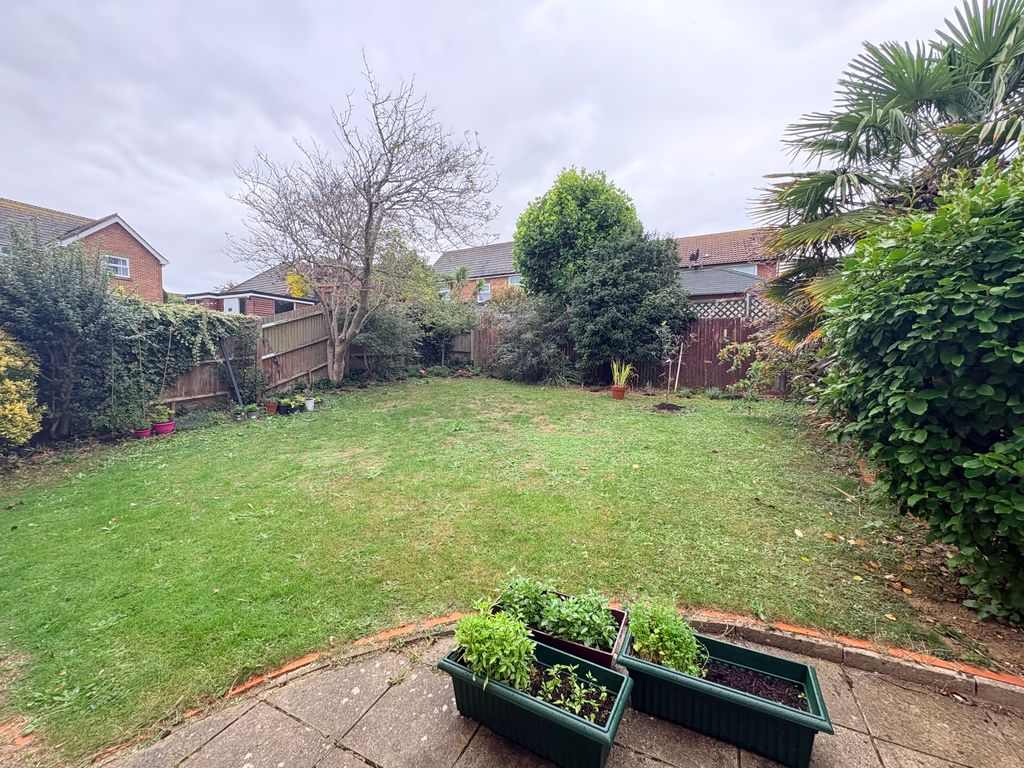 Property photo 3 of 19 Garden