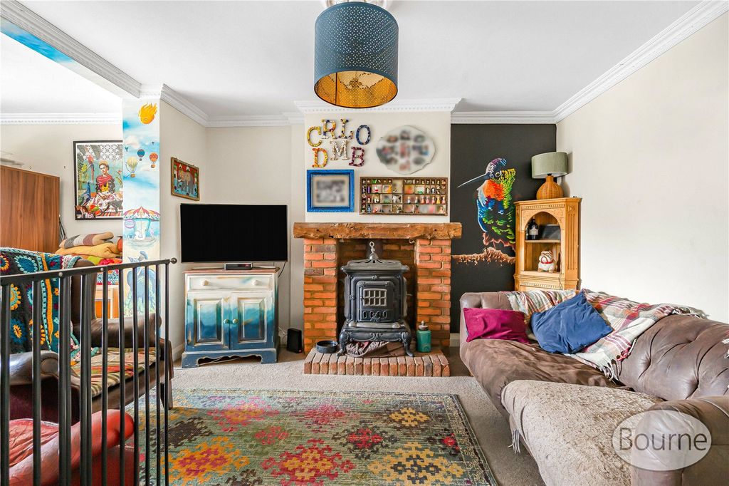 Property photo 3 of 19 Picture 3