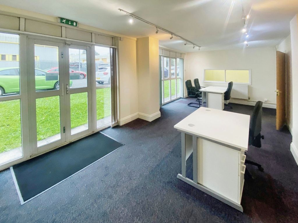 Property photo 3 of 19